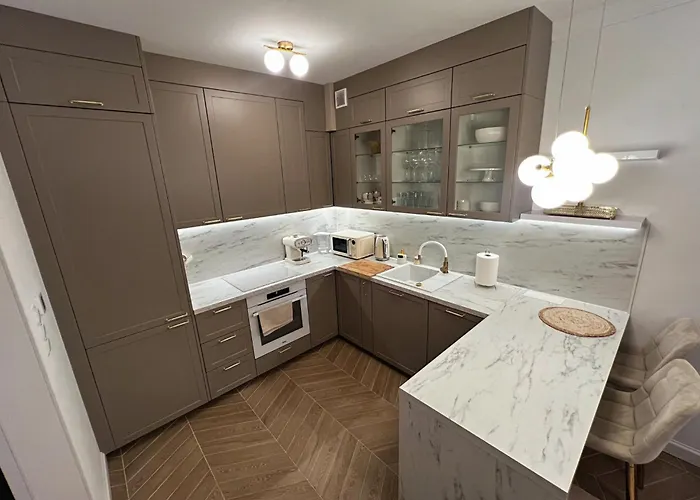 Paryska Jelenia Gora